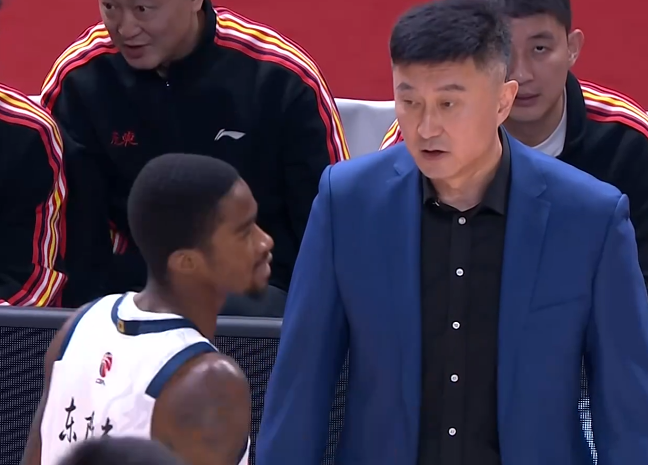 曼晚：加斯科因当年为钱拒曼联选热刺结果后悔终身，M费要注意了
