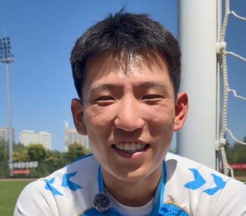 31!马竞反超巴萨登顶西甲,韩国前锋1球1助,取代了小蜘蛛首发
